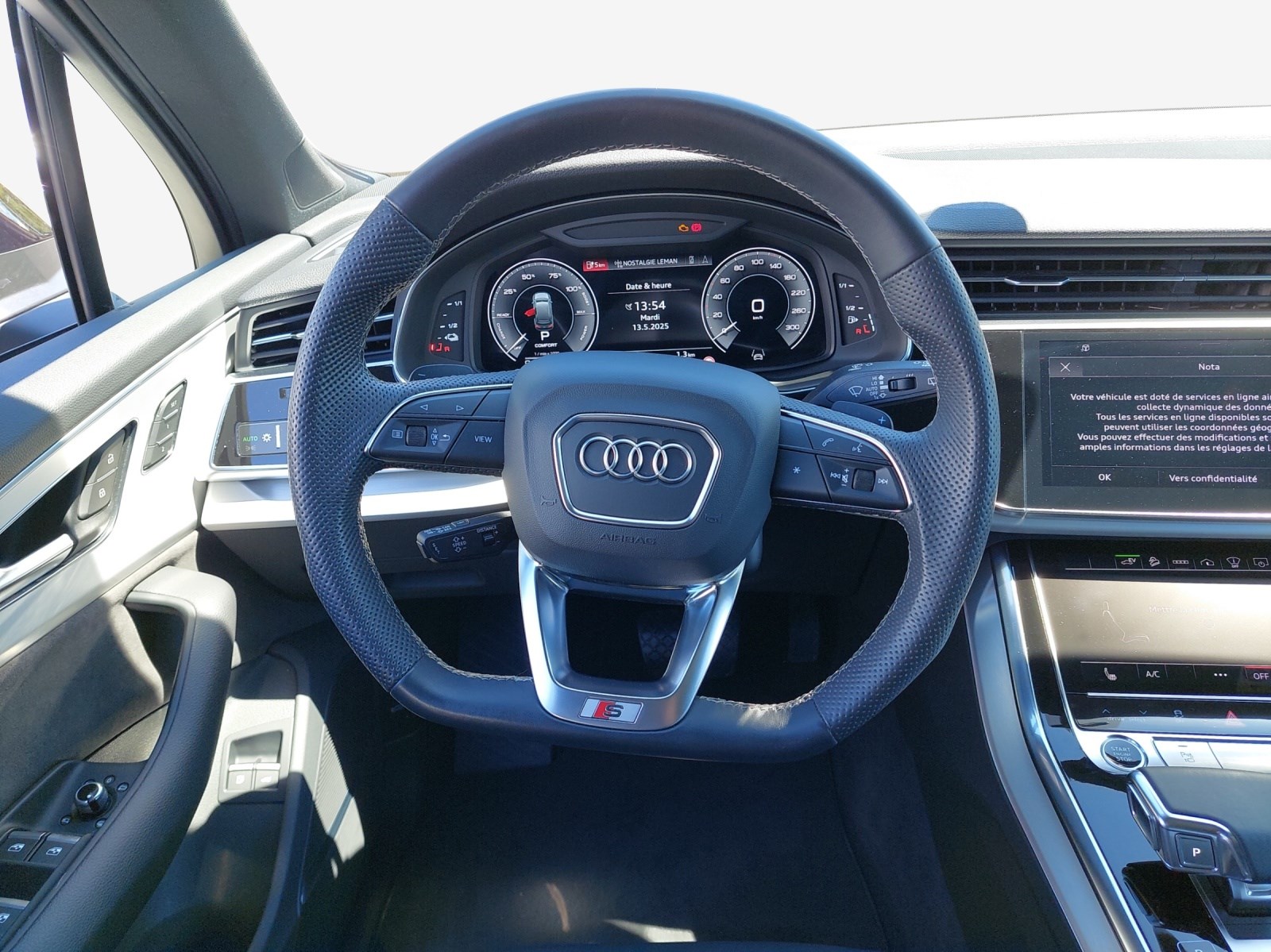 AUDI Q7 60 TFSI e quattro PHEV S line tiptronic-image-9