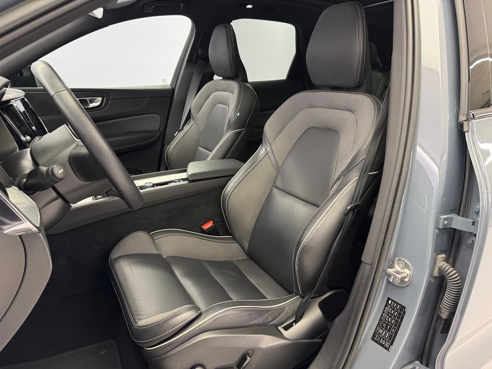 XC60 2.0 T6 TE Plus Dark eAWD