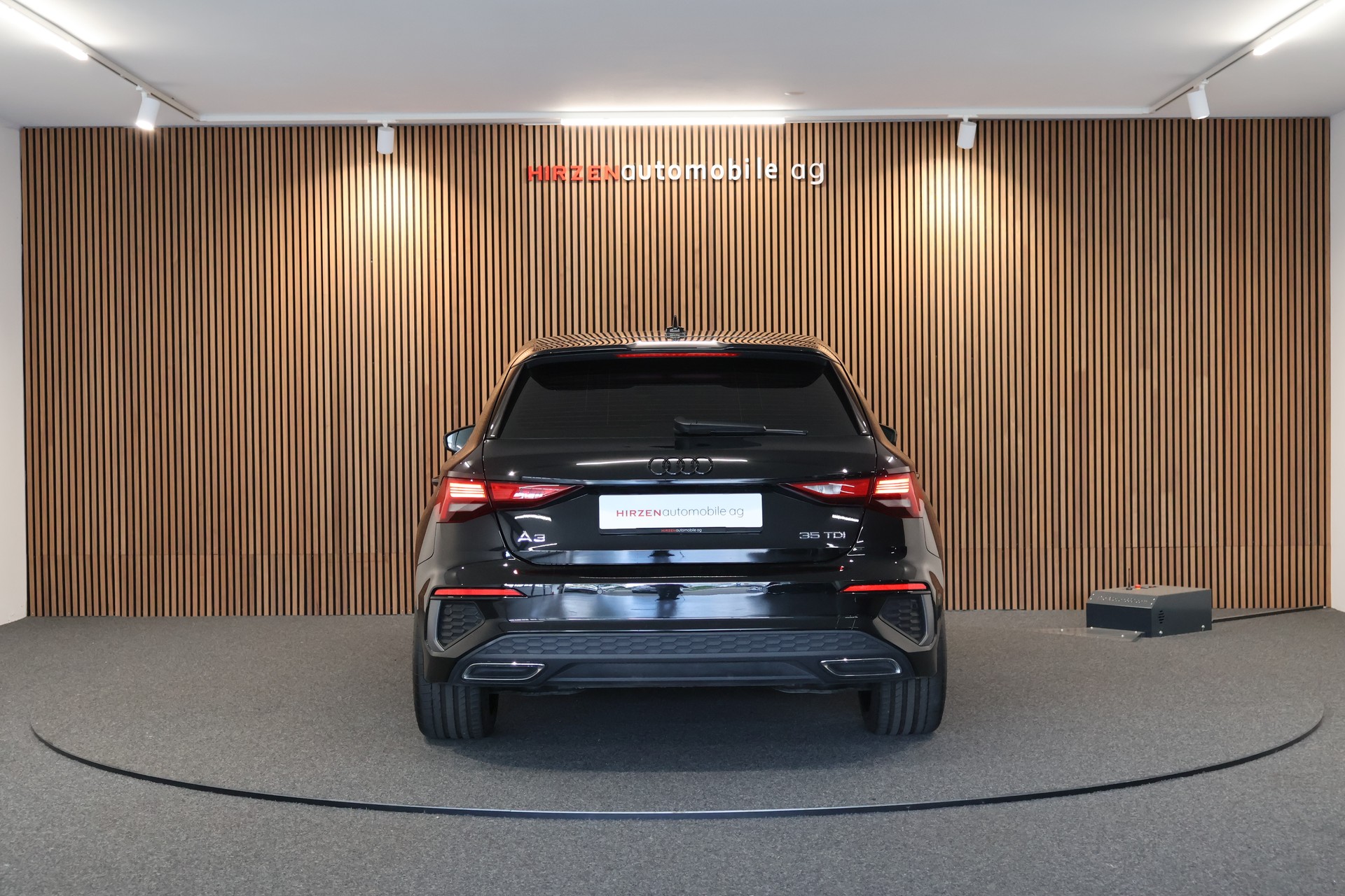 AUDI A3 Sportback 35 TDI S-tronic-showroom-element-3