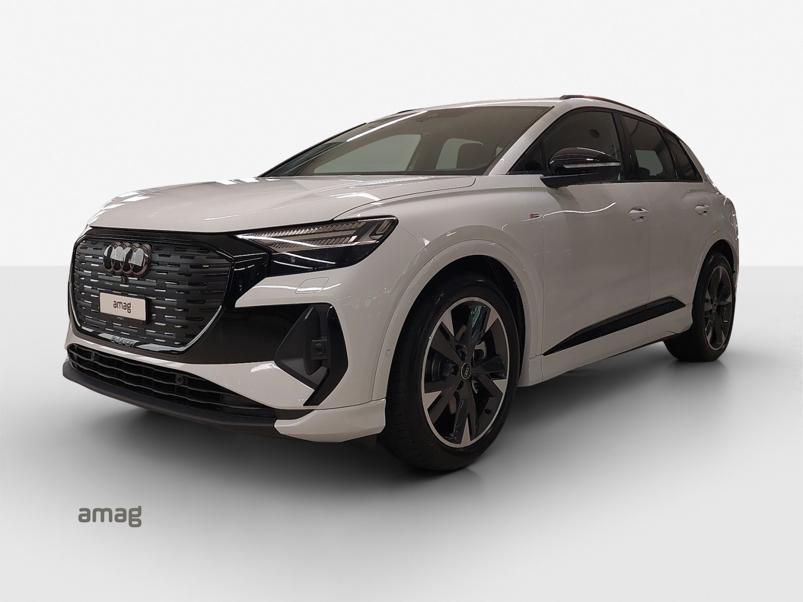 AUDI Q4 e-tron 45 quattro