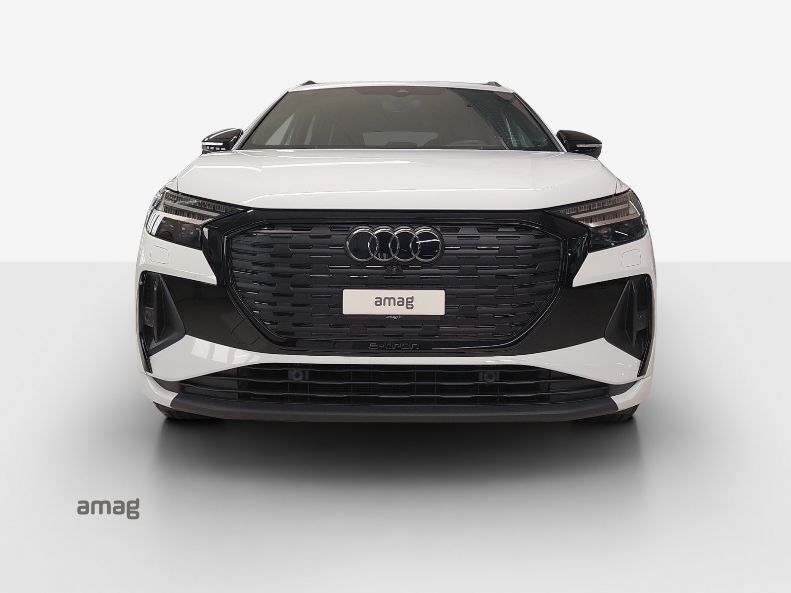 AUDI Q4 e-tron 45 quattro-image-6