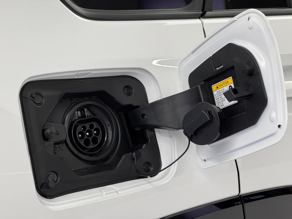 RAV4 Plug-in Hybrid 2.5 Premium AWD-i