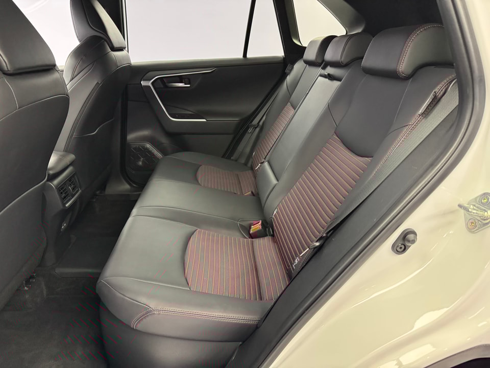 RAV4 Plug-in Hybrid 2.5 Premium AWD-i