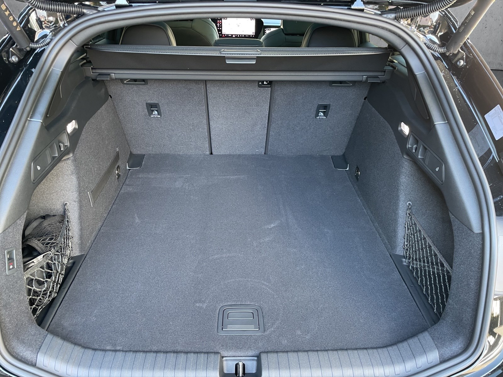 AUDI S6 Avant e-tron quattro-image-14
