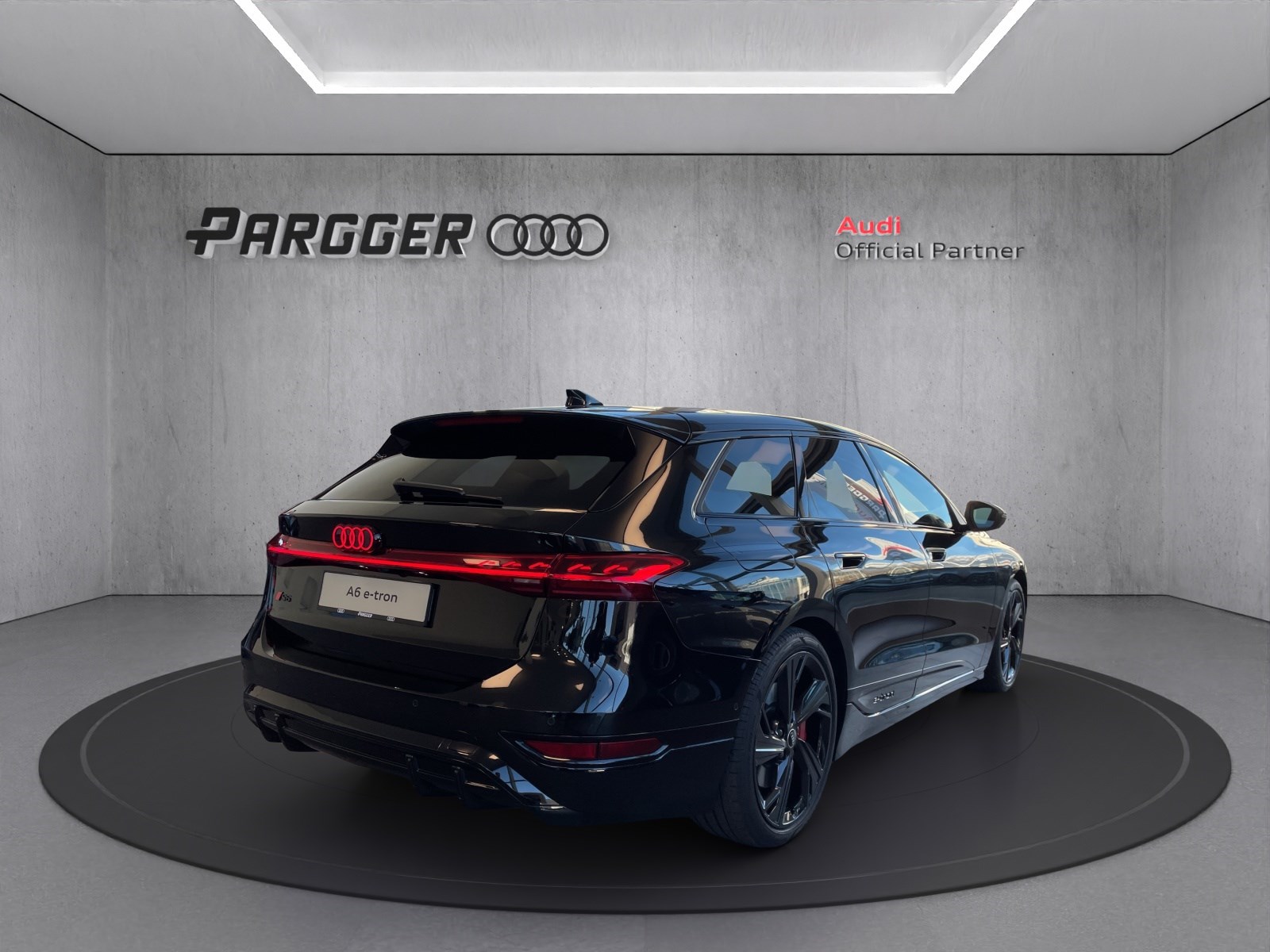 AUDI S6 Avant e-tron quattro-image-5