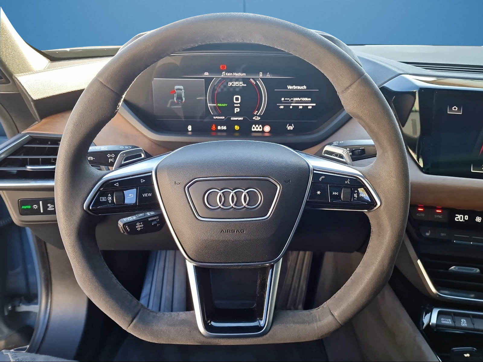 AUDI e-tron GT quattro-image-12