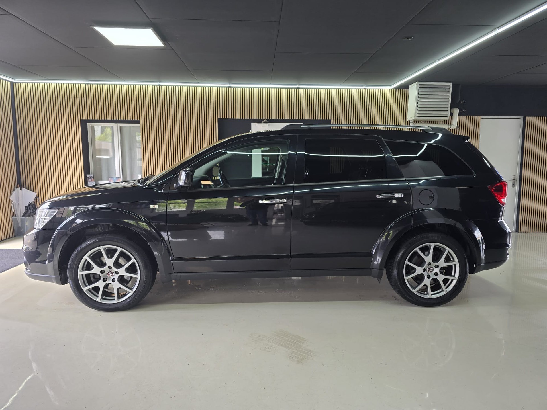 FIAT Freemont 2.0 MJ Lounge AWD Automat-showroom-element-3