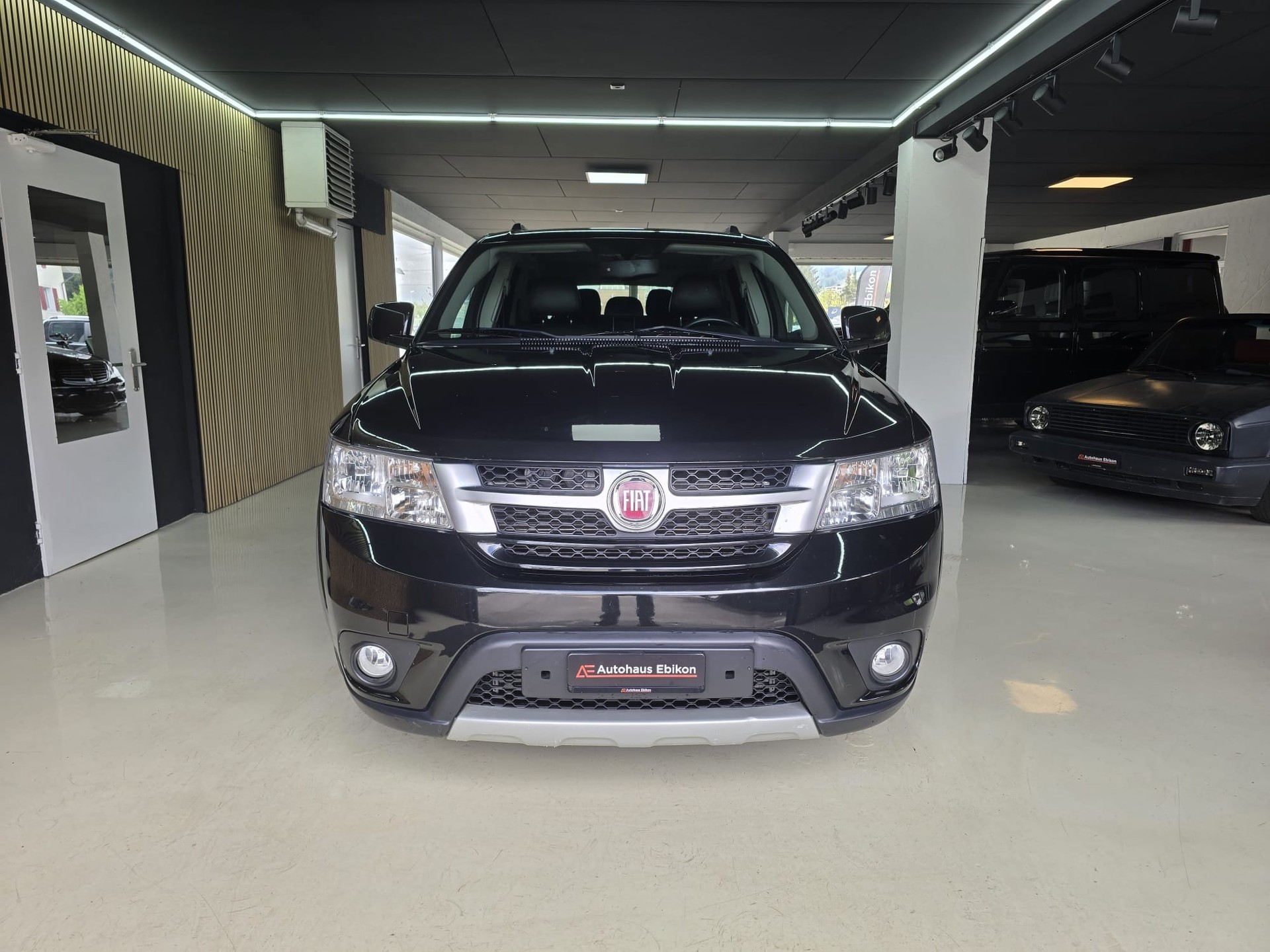 FIAT Freemont 2.0 MJ Lounge AWD Automat-showroom-element-1