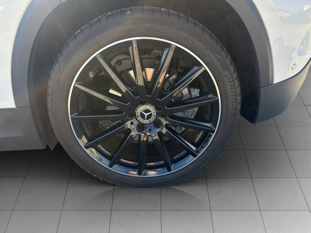 MERCEDES-BENZ GLA 250-image-13