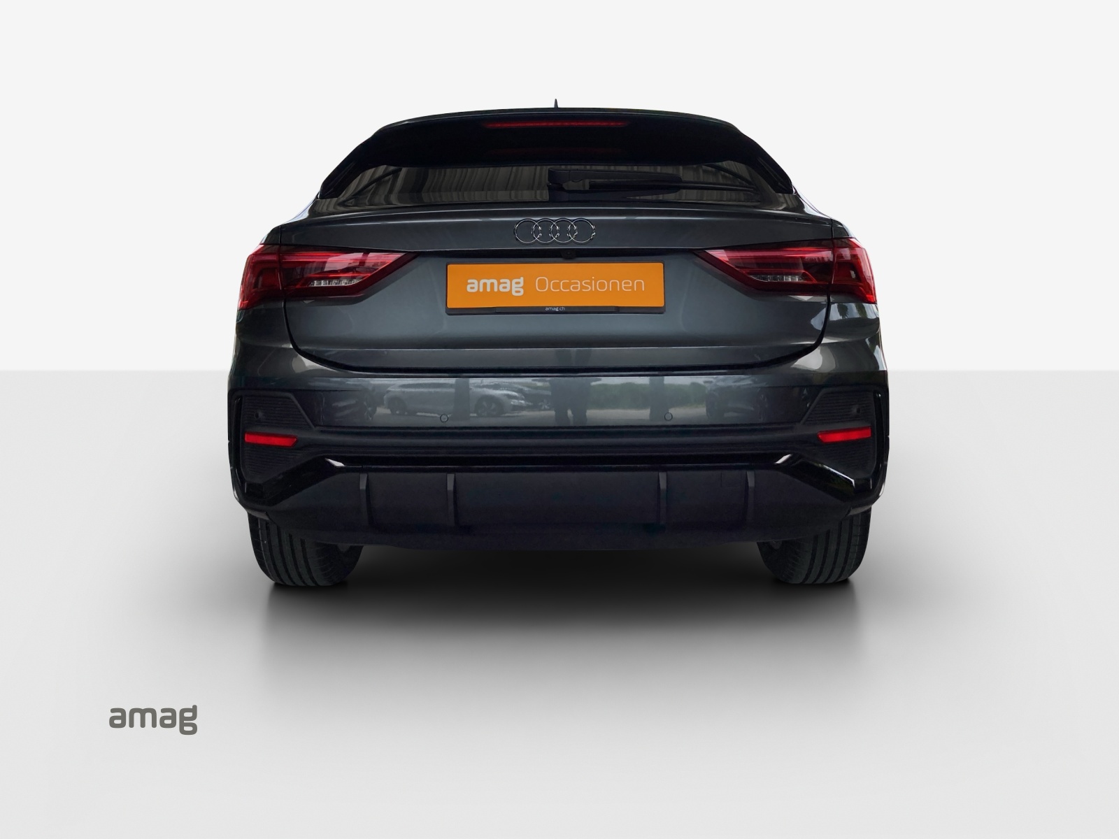 AUDI Q3 Sportback 35 TFSI S line-showroom-element-3