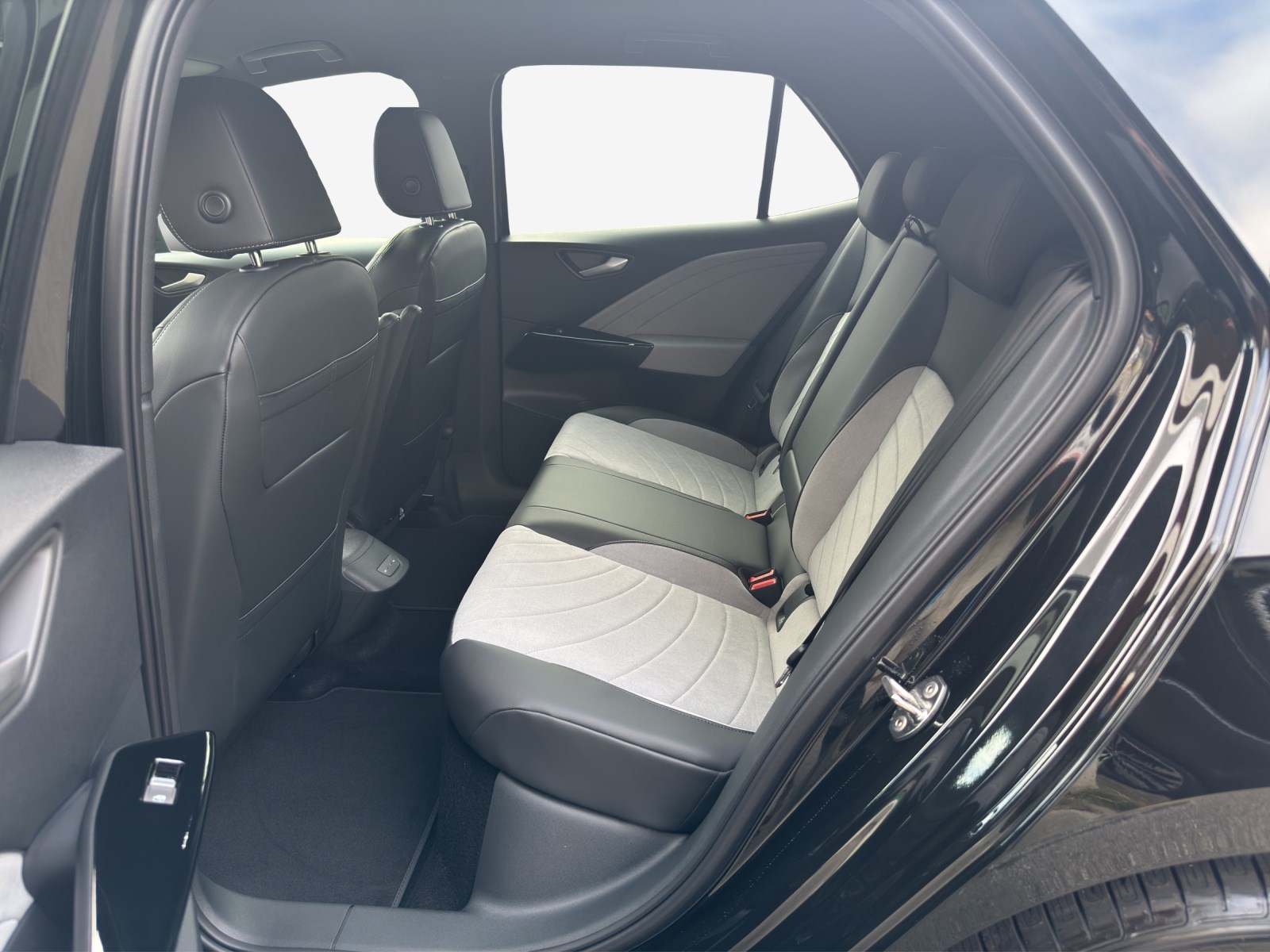 VW ID.3 Pro 59 kWh Pro United-image-11