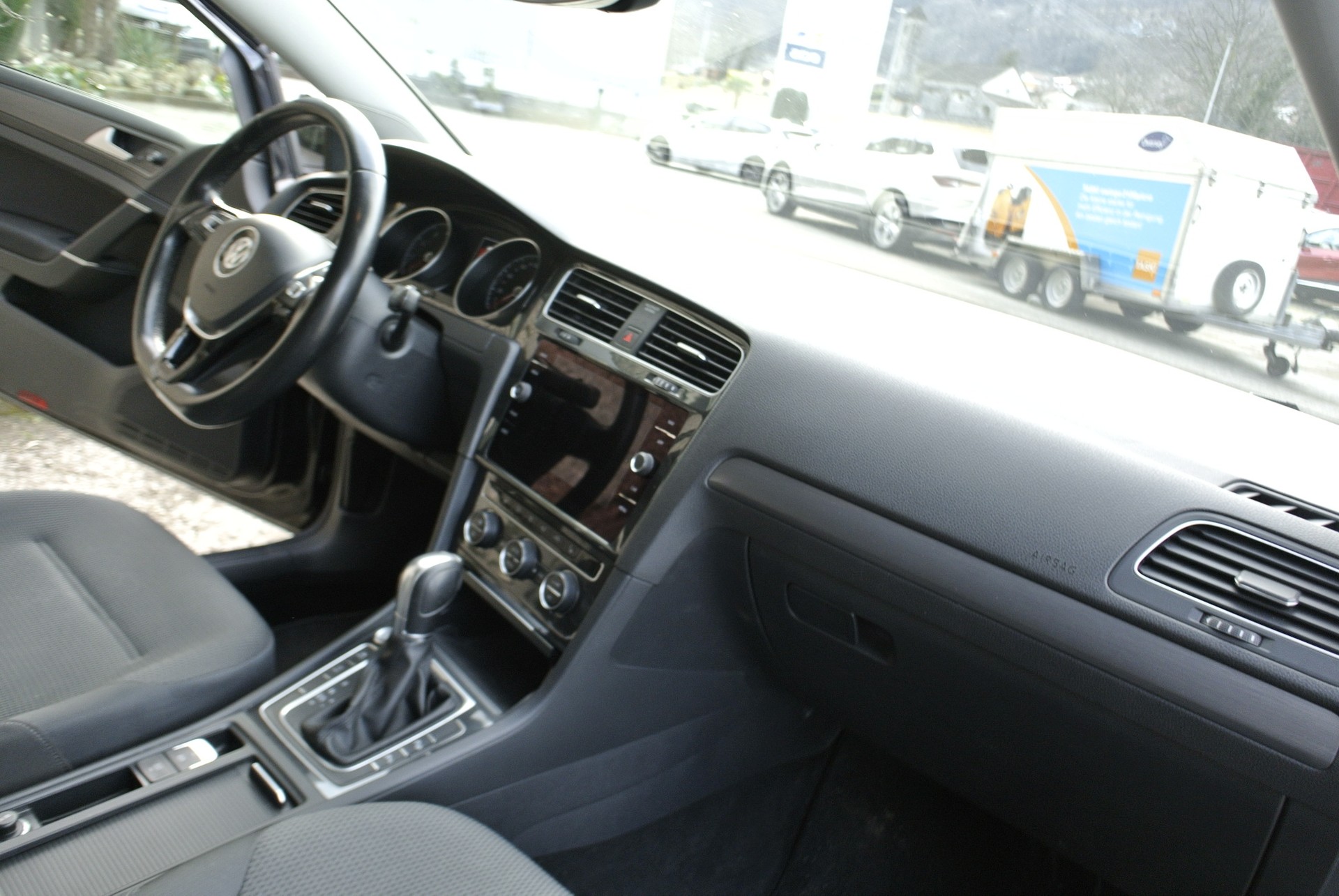 VW Golf Variant 1.5 TSI EVO Comfortline DSG-image-18
