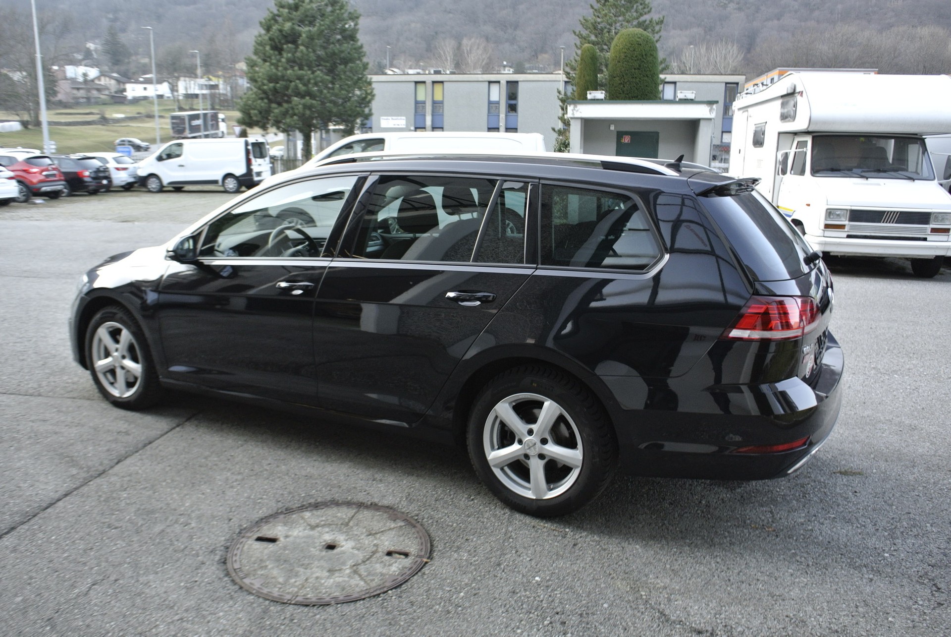 VW Golf Variant 1.5 TSI EVO Comfortline DSG-image-9