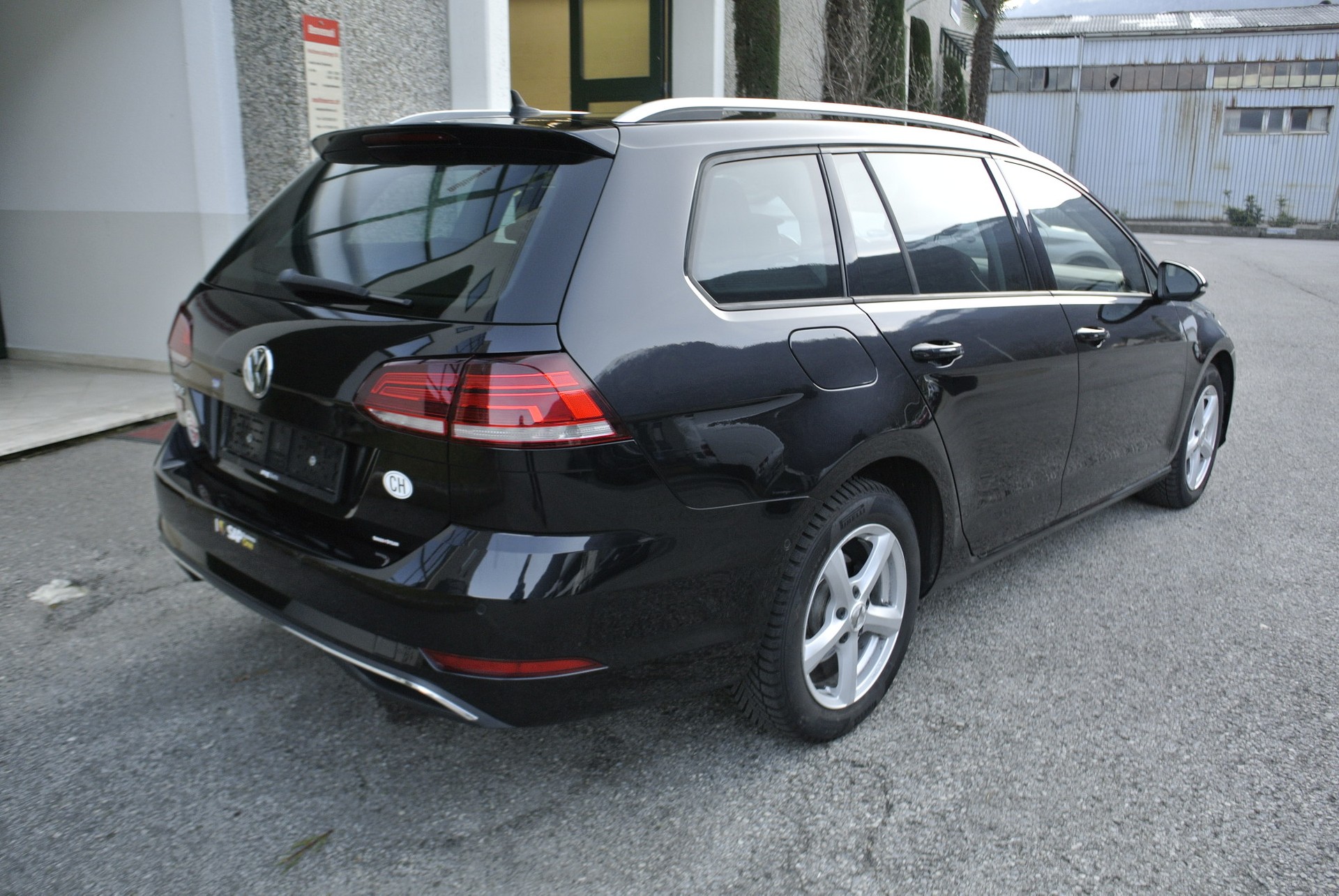 VW Golf Variant 1.5 TSI EVO Comfortline DSG-image-6