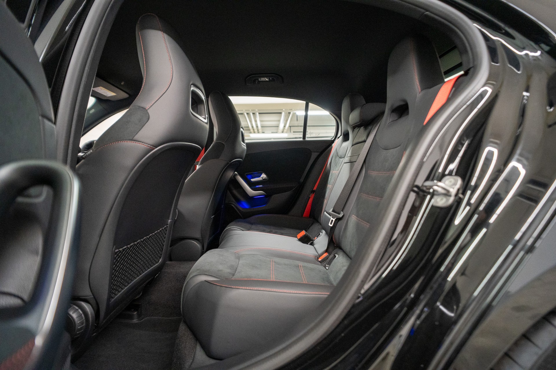 MERCEDES-BENZ A 35 AMG 4matic *FACELIFT*-image-11