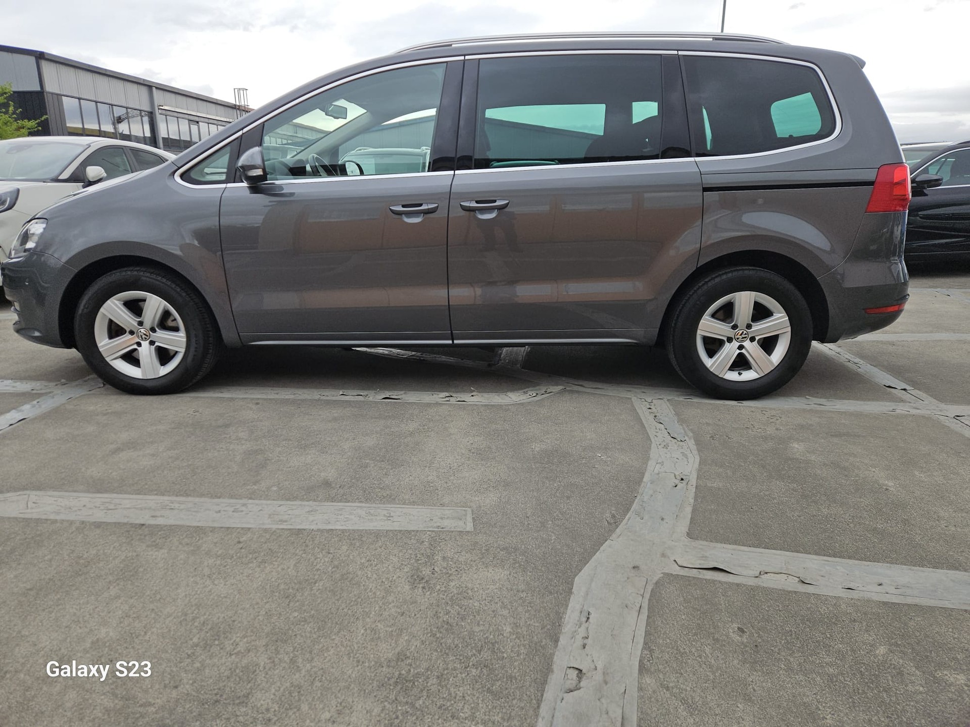 VW Sharan 2.0 TDI BlueMotion Technology Comfortline-showroom-element-1