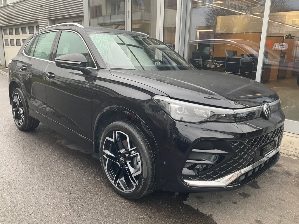 VW TIGUAN FACELIFT 1.5 TSI eHYBRID R-LINE DSG *** ÜBER 100 KM ELEKTRISCHER REICHWEITE ***-showroom-element-2