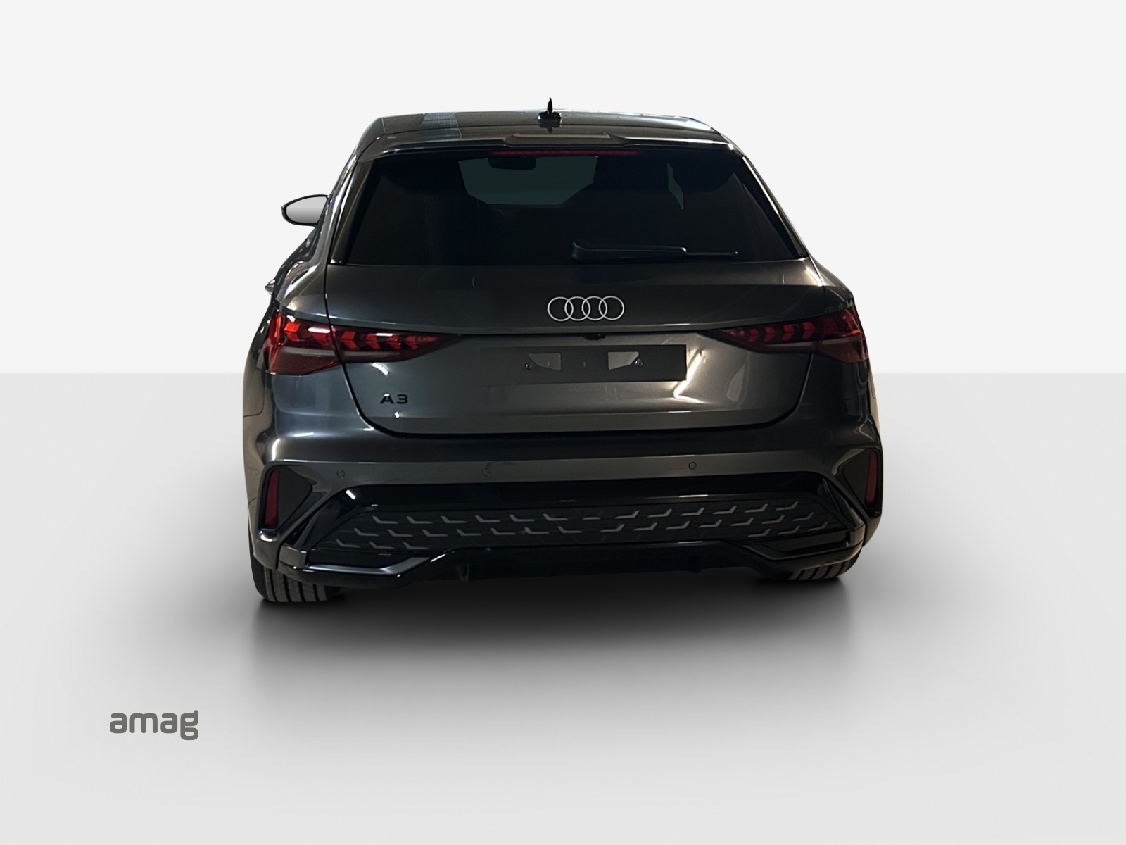 AUDI A3 Sportback 35 TFSI S line Attraction-showroom-element-3