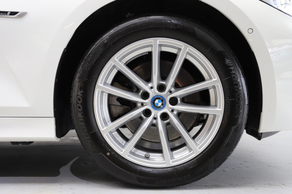 Image BMW 330 330e xDrive Steptronic