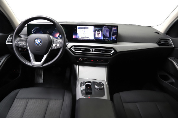 Image BMW 330 330e xDrive Steptronic