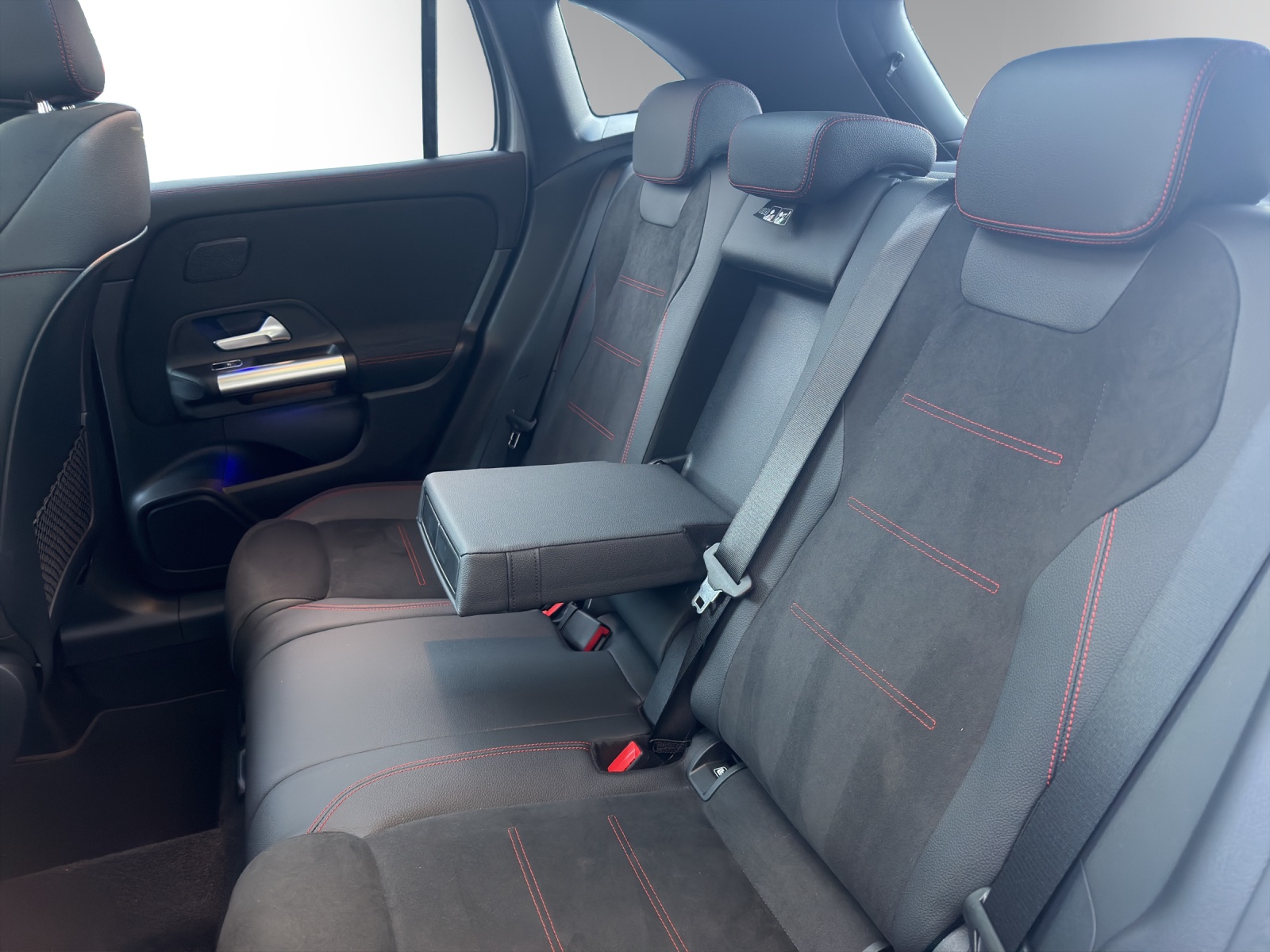 Image MERCEDES-BENZ GLA-220 GLA 220 4Matic 8G-DCT