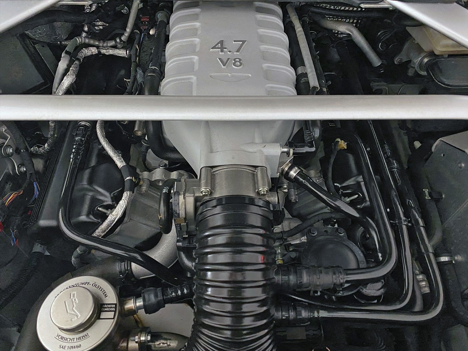 V8 Vantage 4.7