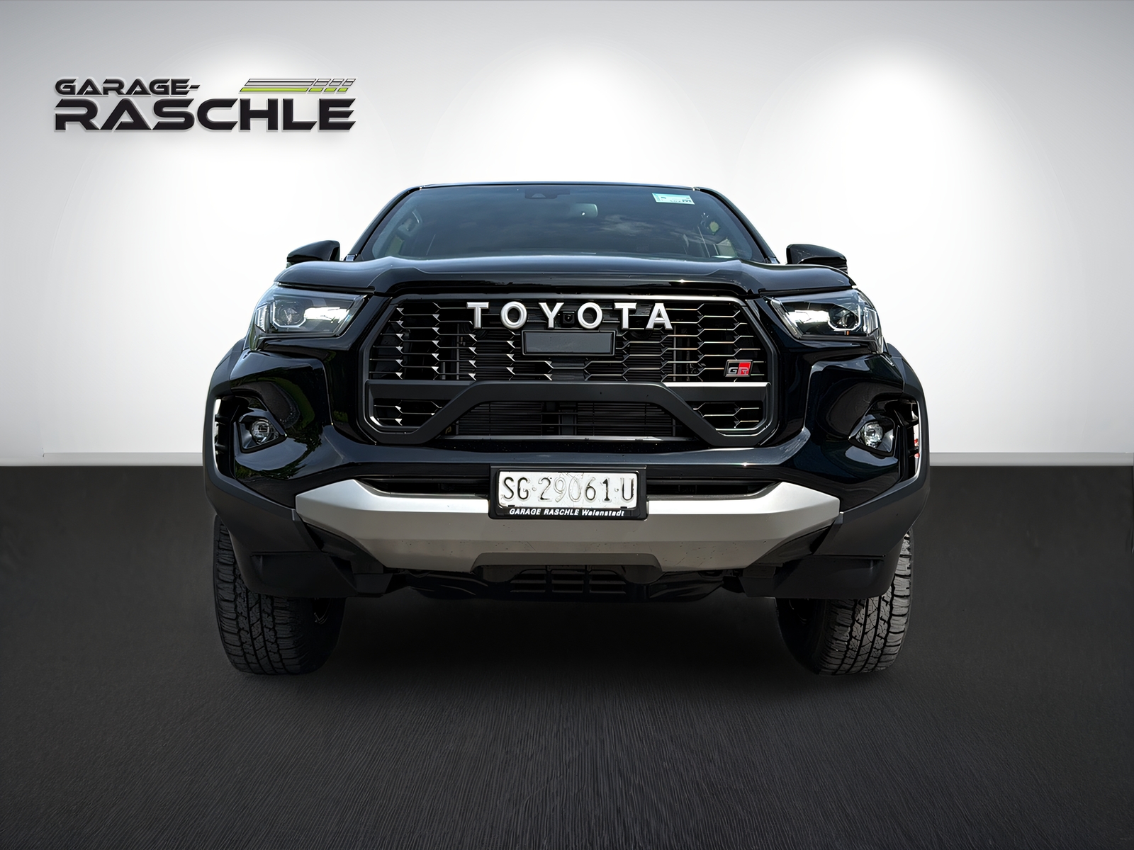 TOYOTA Hilux 230 GR Sport II Double Cab.-Pick-up 2.8 D-4D-showroom-element-1