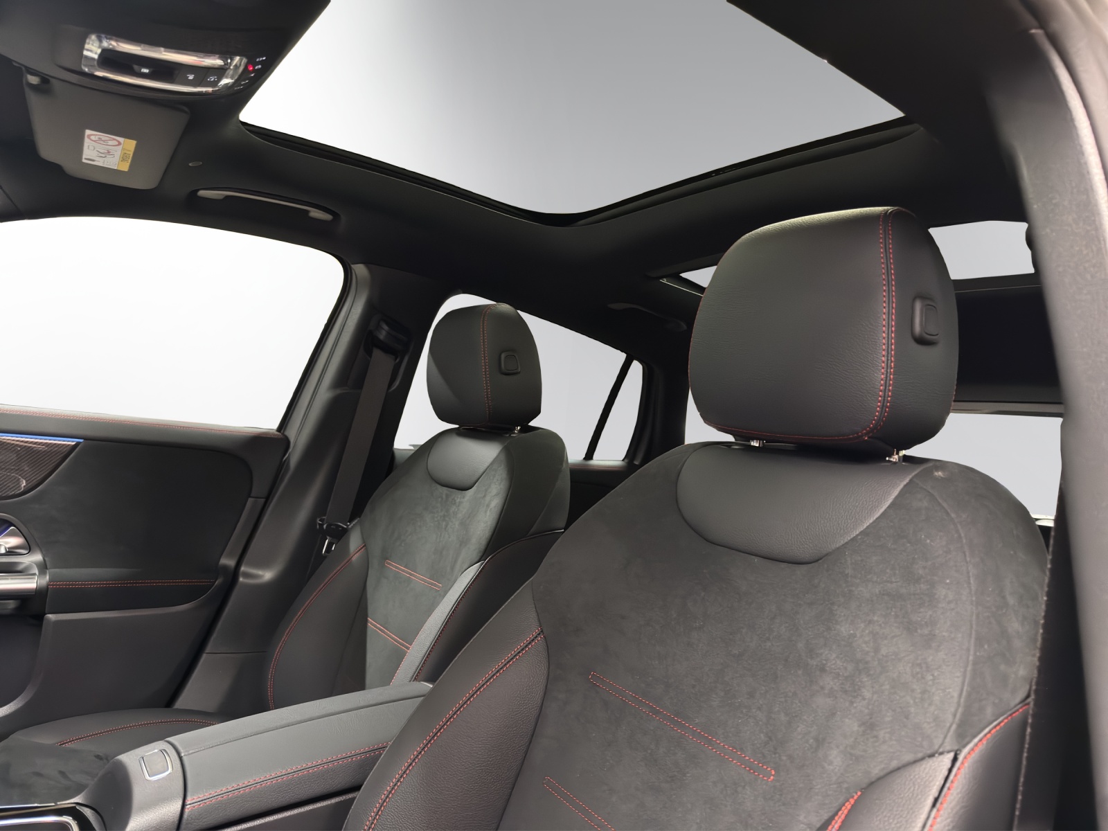 Image MERCEDES-BENZ GLA-200 GLA 200 Night Star 7G-DCT