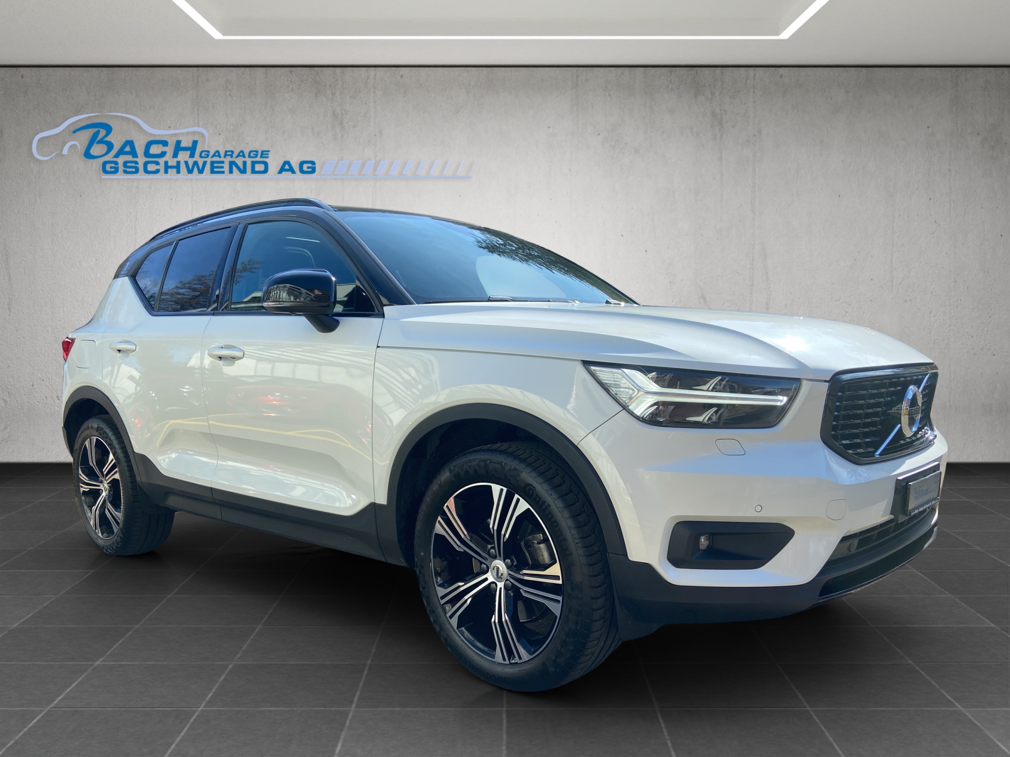 VOLVO XC40 T5 (SUV / Geländewagen) Volvo VOLVO XC40 T5 (SUV / Geländewagen)