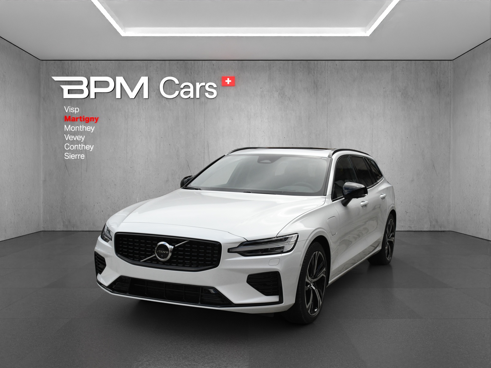 Photo VOLVO V60 V60 2.0 T8 TE Ultra Dark eAWD