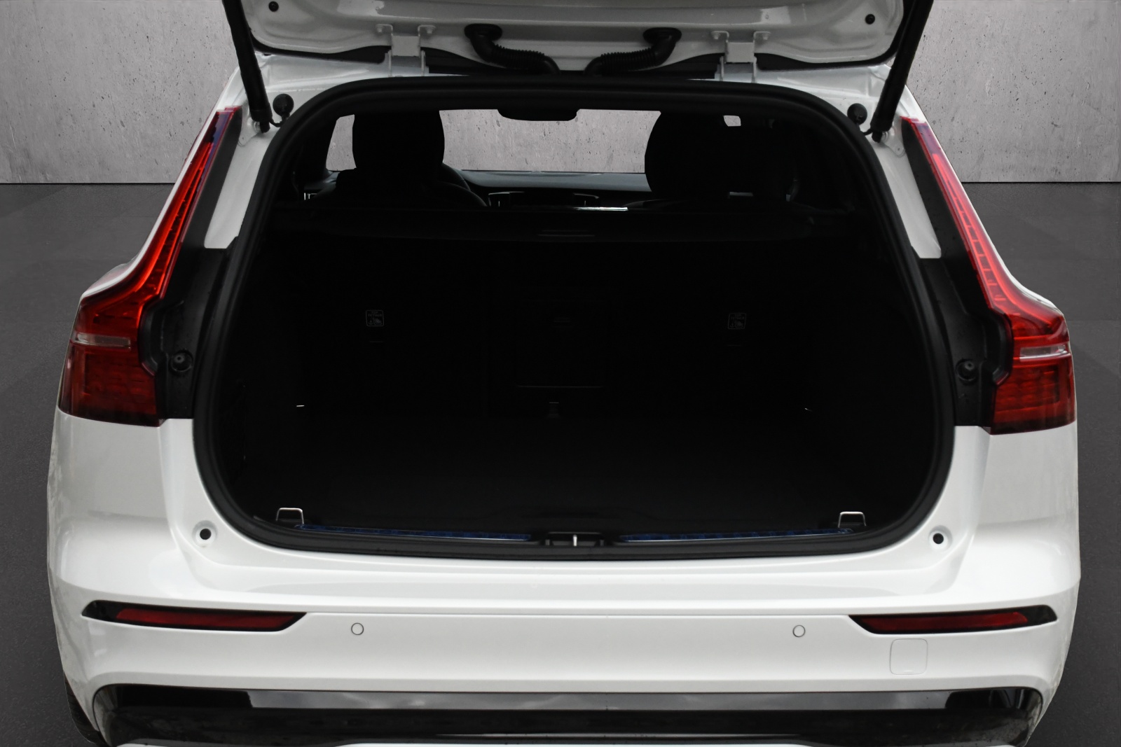 Image VOLVO V60 V60 2.0 T8 TE Ultra Dark eAWD