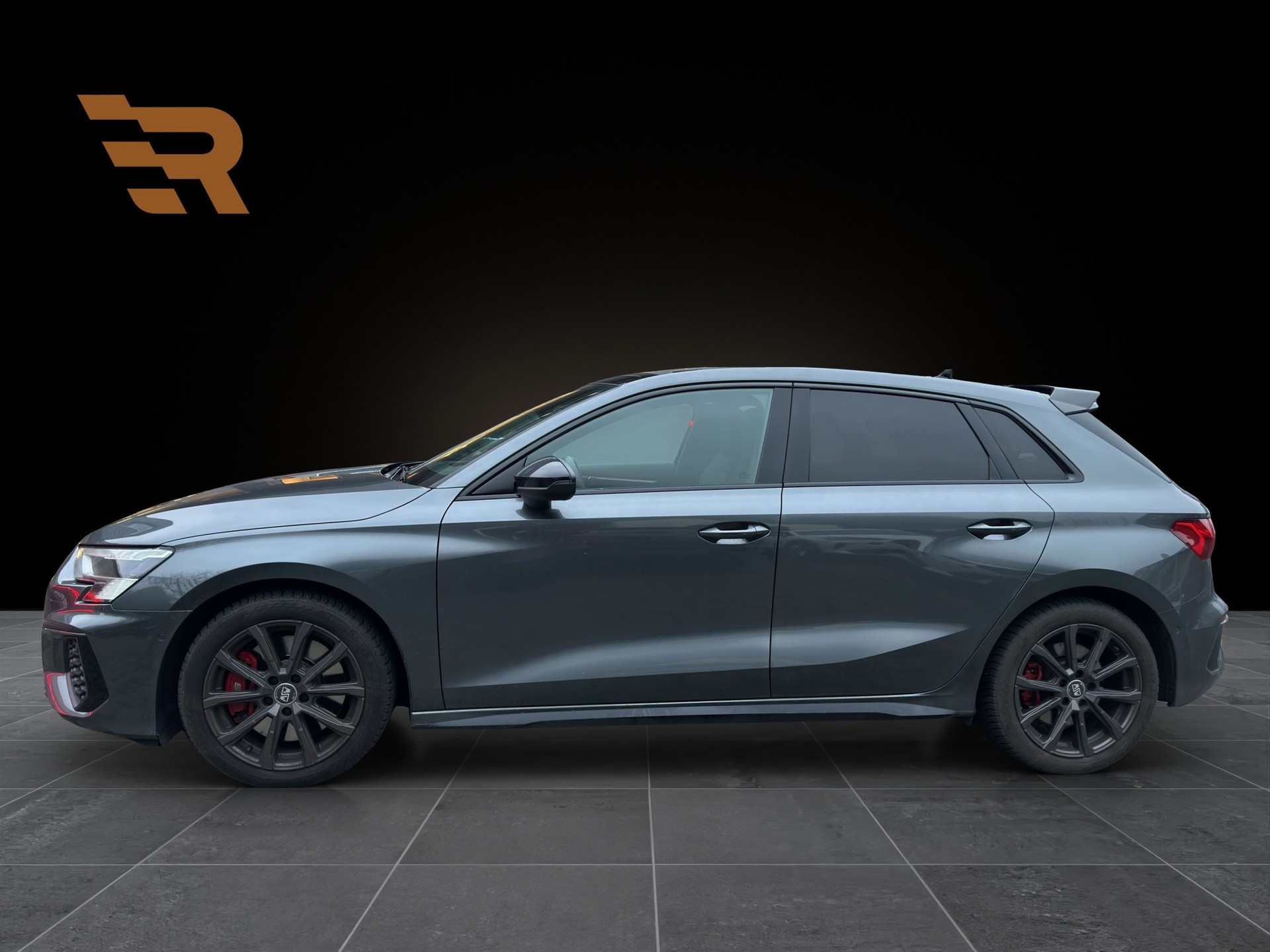 AUDI S3 Sportback 2.0 TFSI quattro-showroom-element-1