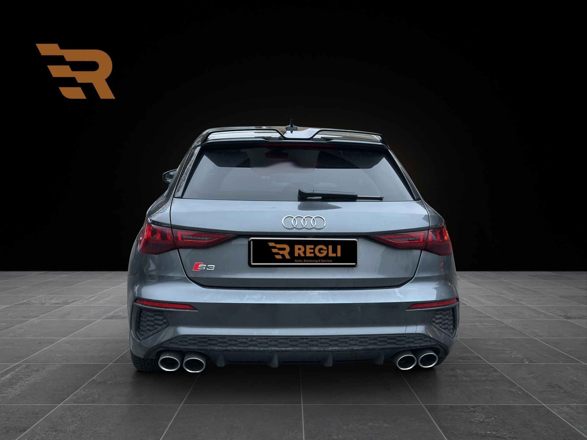 AUDI S3 Sportback 2.0 TFSI quattro-showroom-element-3