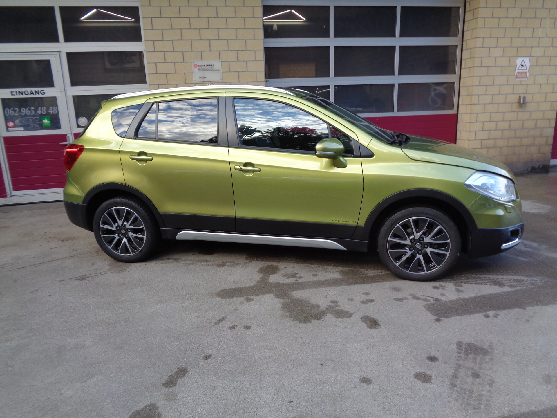 SUZUKI SX4 S-Cross 1.6 TD Sergio Cellano Top 4WD-showroom-element-1