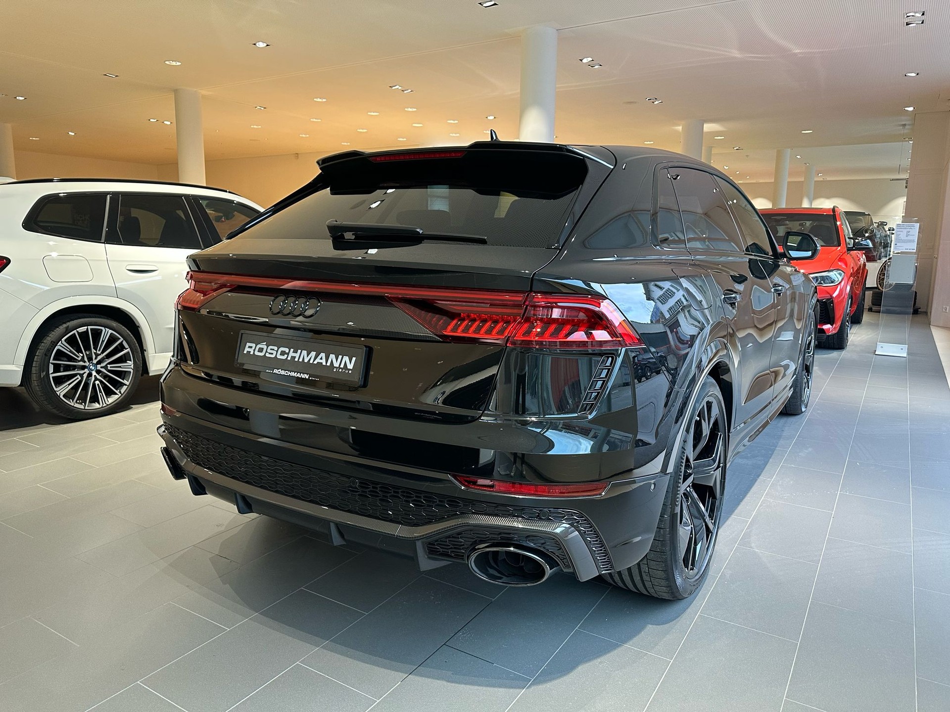 AUDI RSQ8 quattro tiptronic-image-5