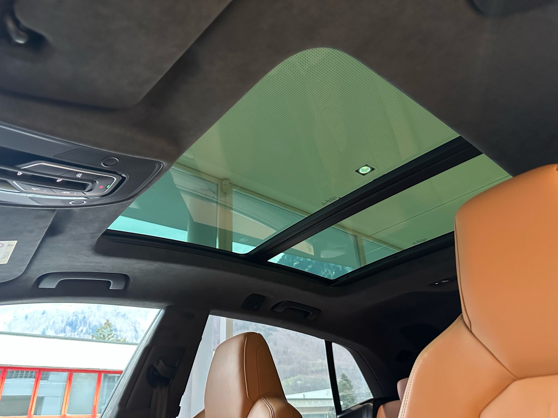 AUDI RSQ8 quattro tiptronic-image-11
