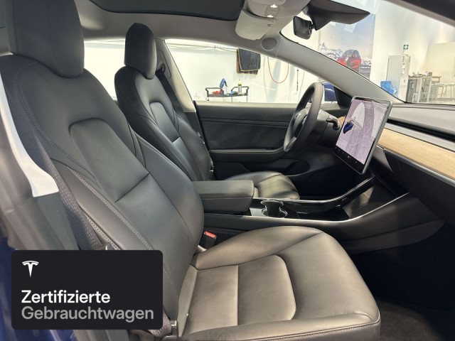 TESLA Model 3 Rear-Wheel Drive-showroom-element-2