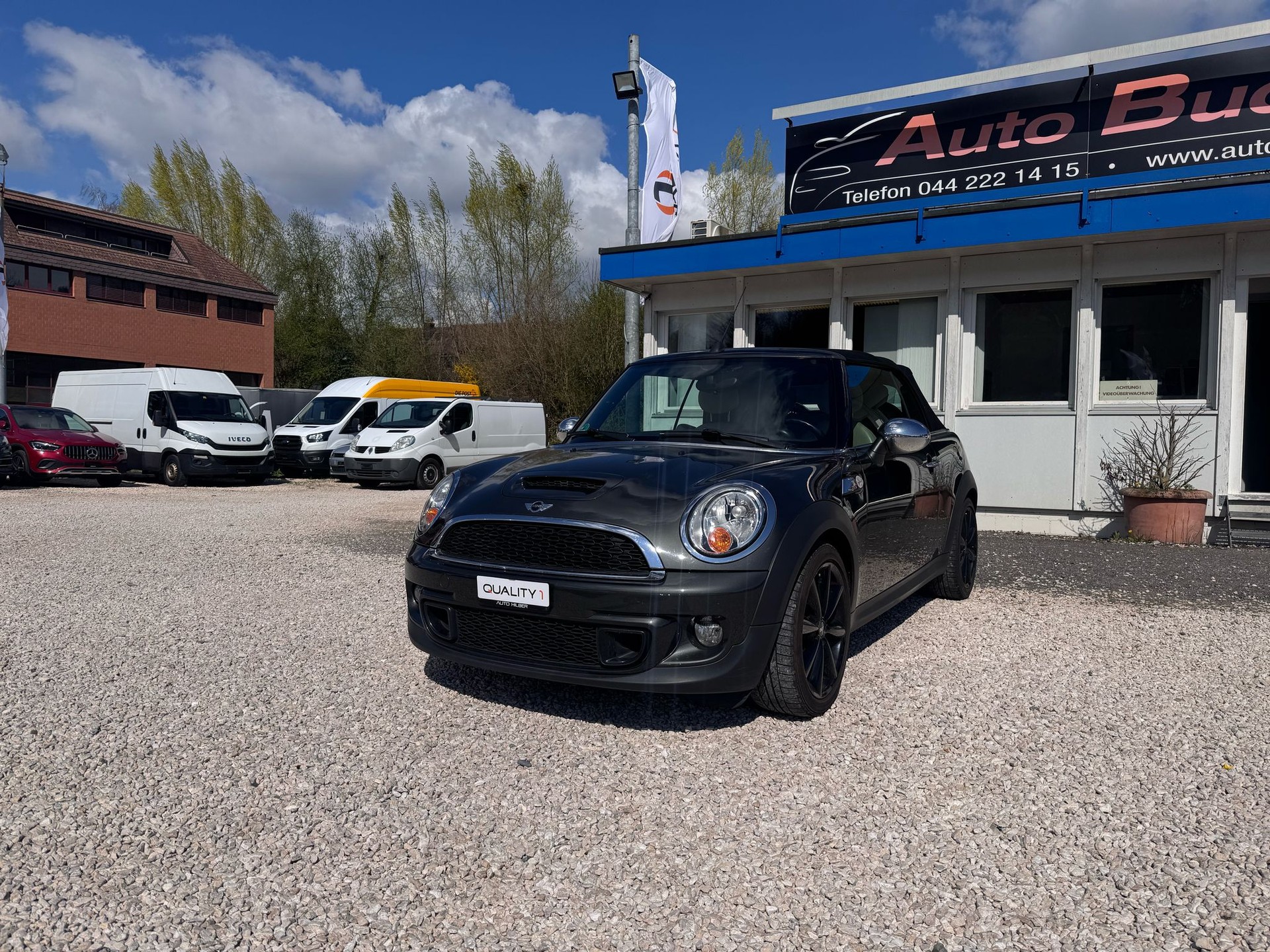 MINI Cooper S Cabriolet-showroom-element-1