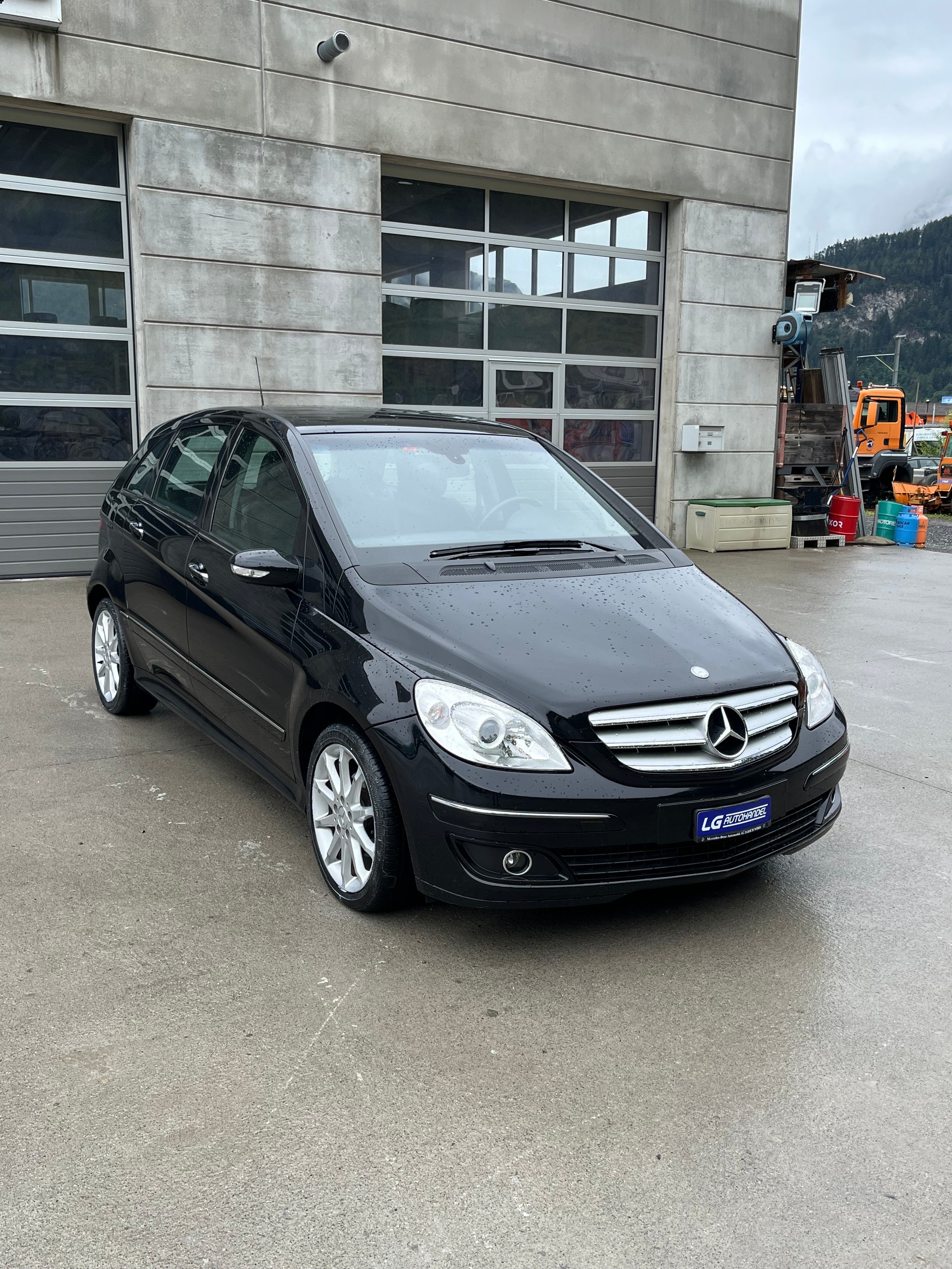 MERCEDES-BENZ B 170