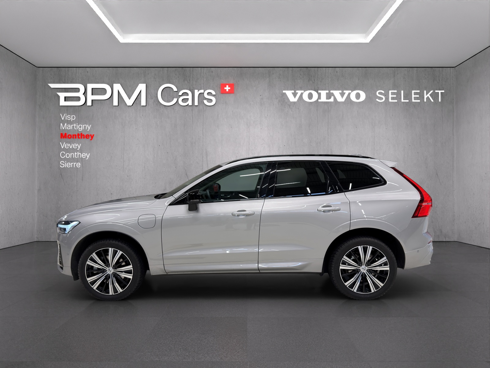 Image VOLVO XC60 XC60 T6 eAWD PluginHybrid Ultra Dark Geartronic