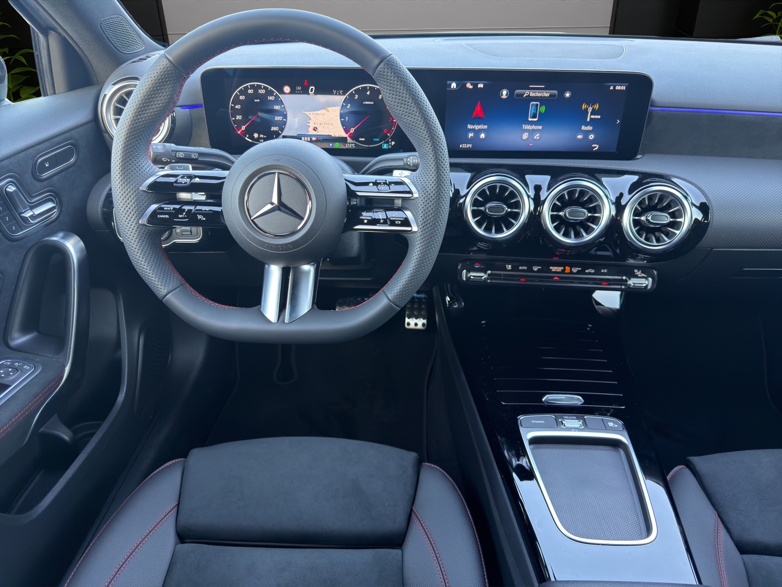 Image MERCEDES-BENZ A-200 A 200 Night Star 7G-DCT