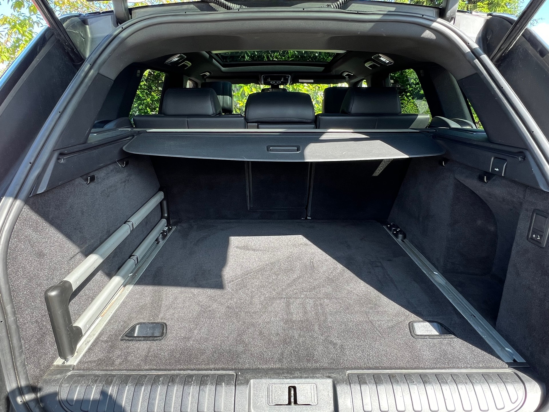 LAND ROVER Range Rover Sport 4.4 SDV8 HSE Dynamic Automatic-image-14