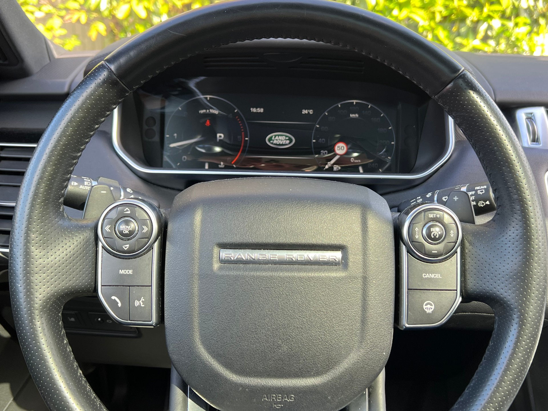 LAND ROVER Range Rover Sport 4.4 SDV8 HSE Dynamic Automatic-image-13
