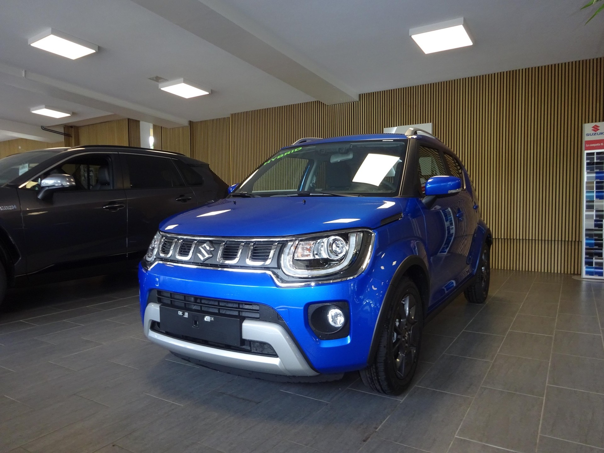 SUZUKI Ignis 1.2 Compact Top Hybrid-showroom-element-3