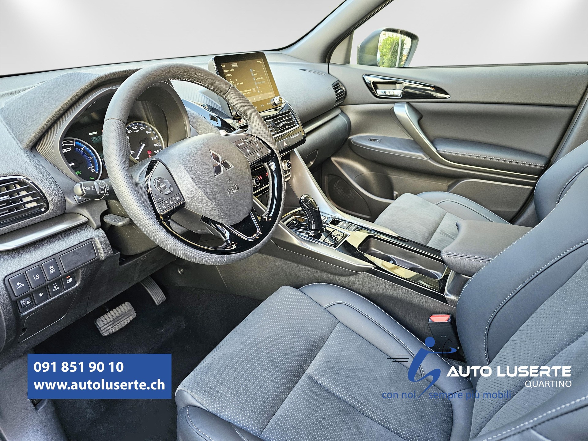 MITSUBISHI Eclipse Cross 2.4 PHEV Blackline 4x4-showroom-element-3