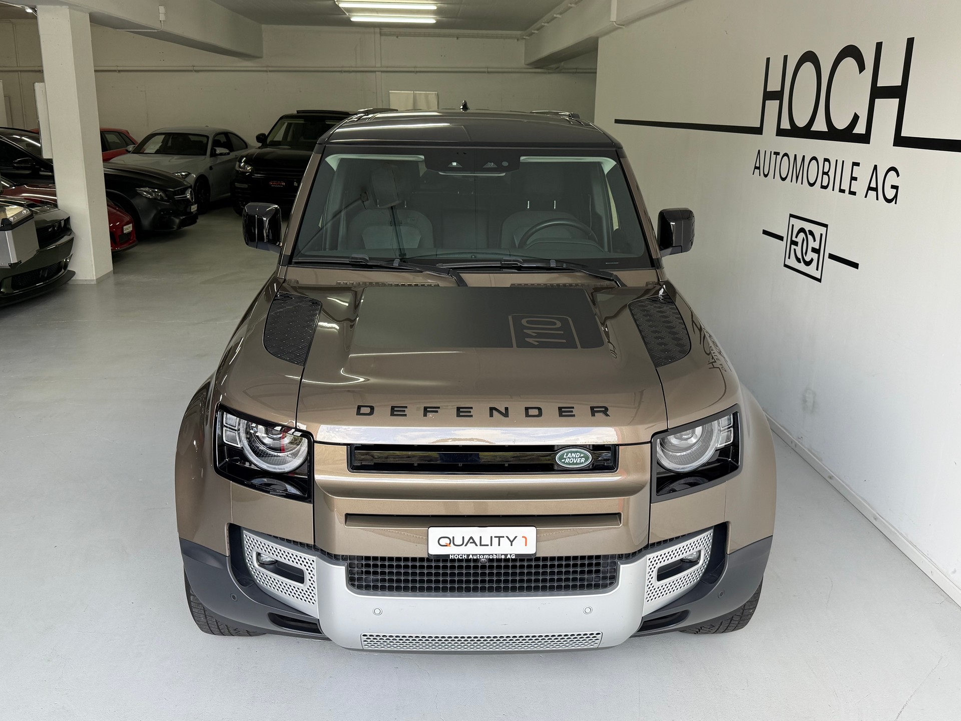 LAND ROVER Defender 110 D240 SD4 First Edition AT8-showroom-element-2