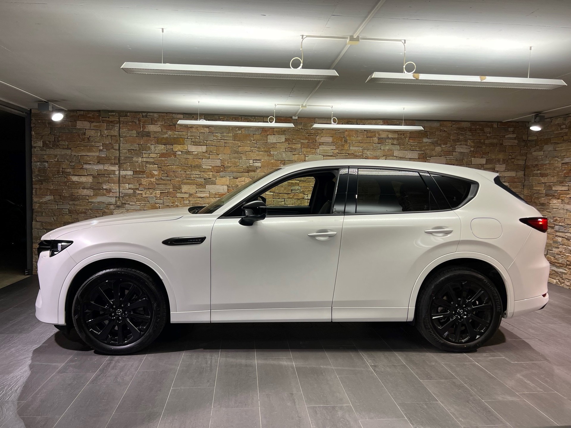MAZDA CX-60 e-Skyactiv PHEV 327 AWD Homura-showroom-element-1