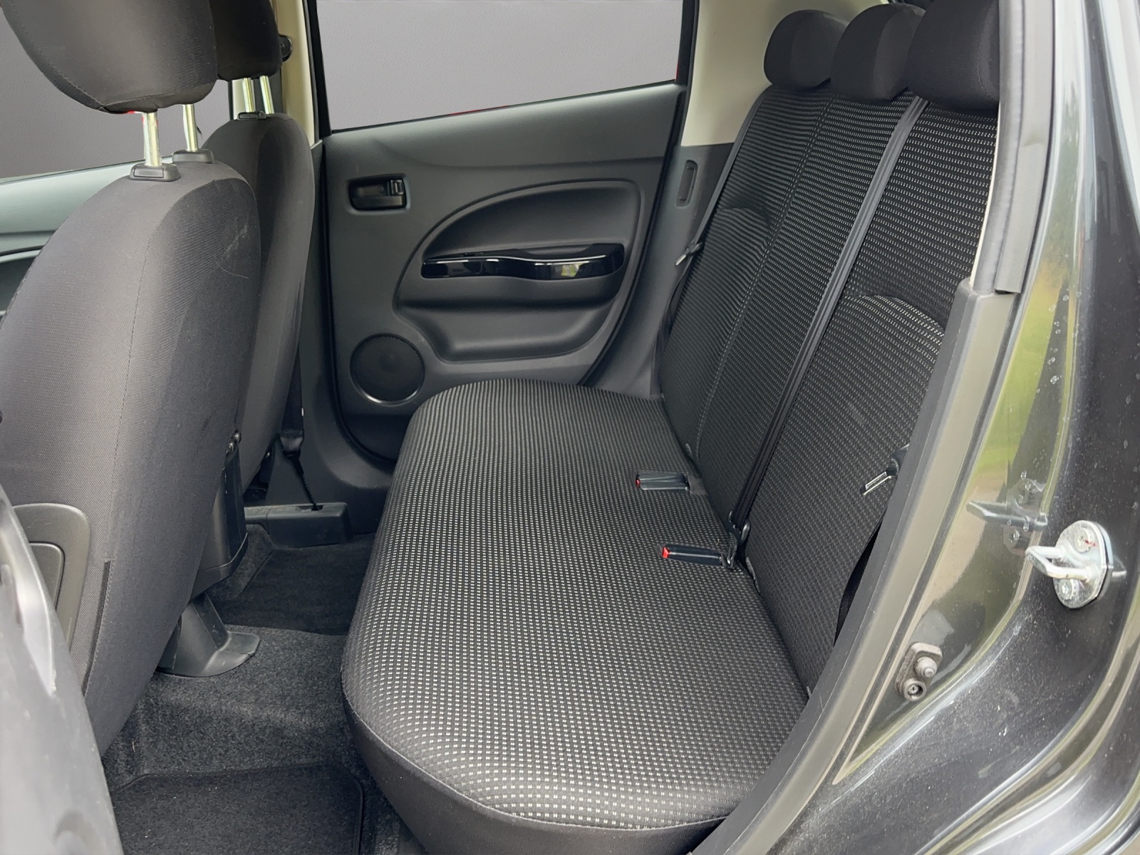 MITSUBISHI Space Star 1.2 Celebration 300K-image-12