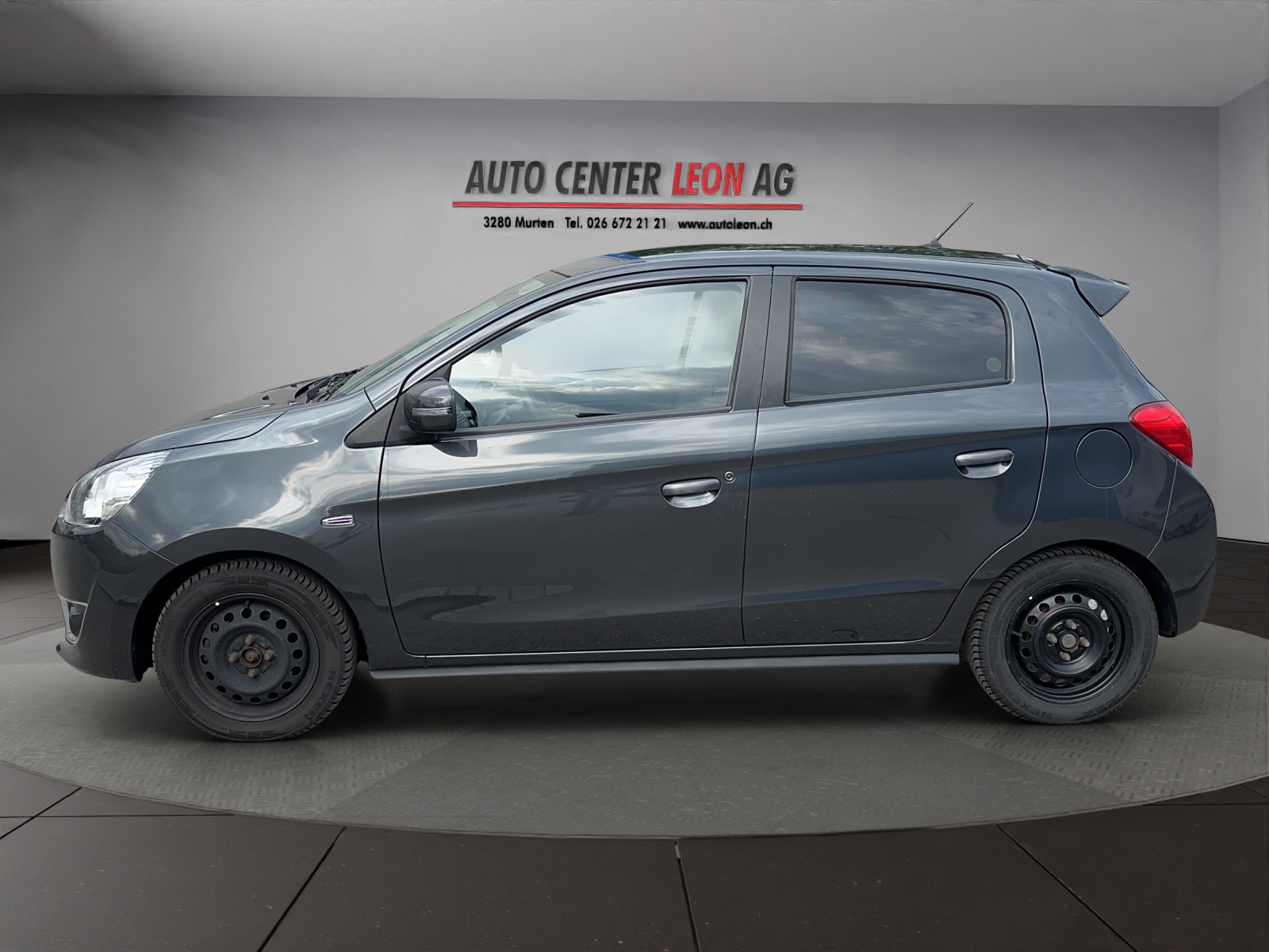 MITSUBISHI Space Star 1.2 Celebration 300K-showroom-element-2