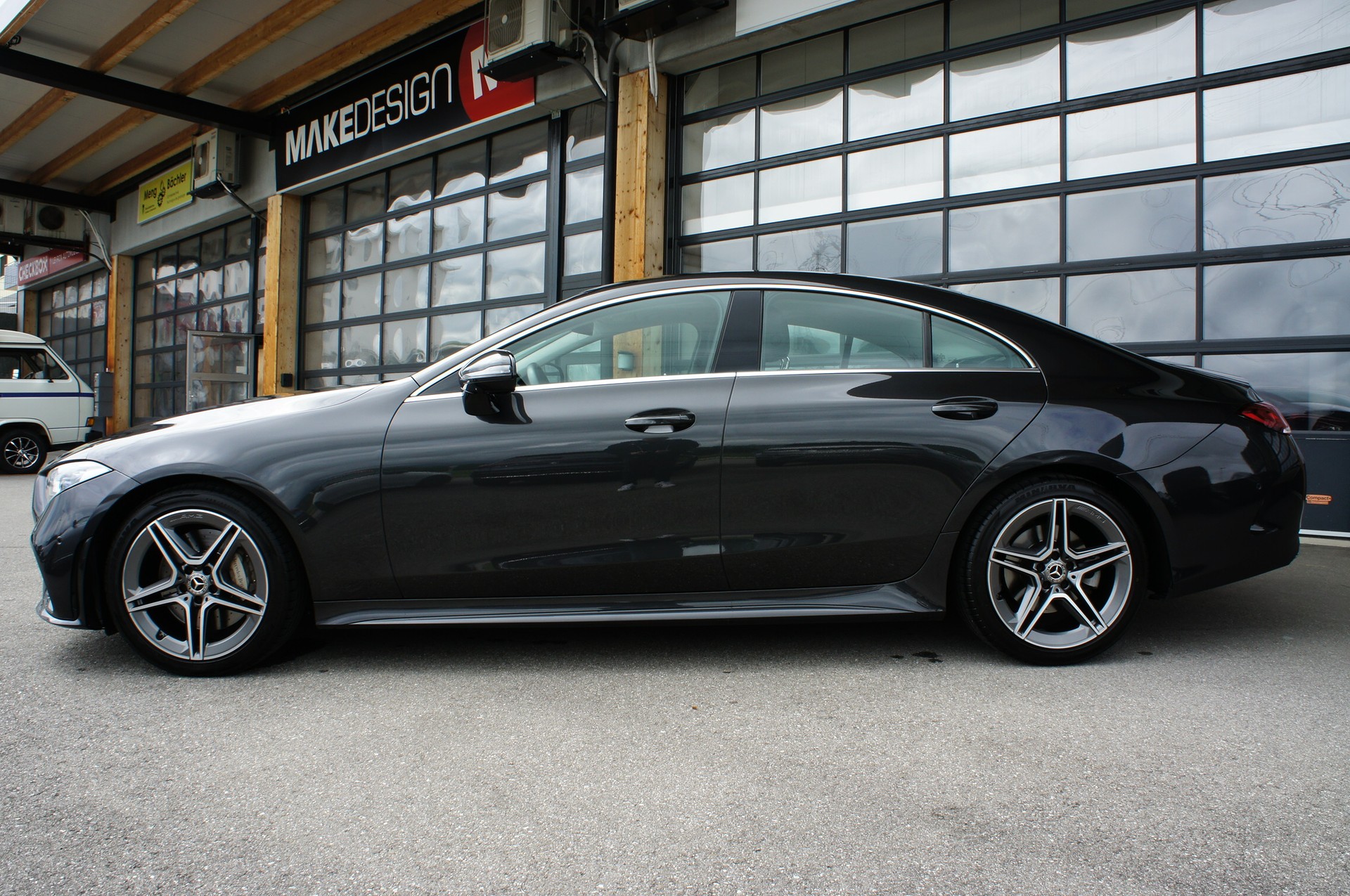 MERCEDES-BENZ CLS 350 d AMG Line 4Matic 9G-Tronic-showroom-element-1
